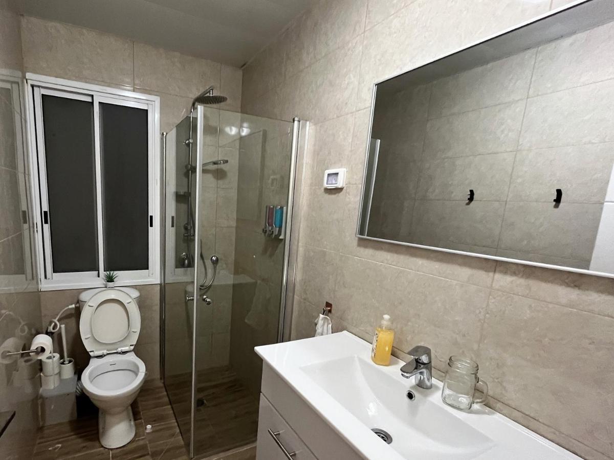 דירה A Cozy 2bdrm In Wadi-nisnas
