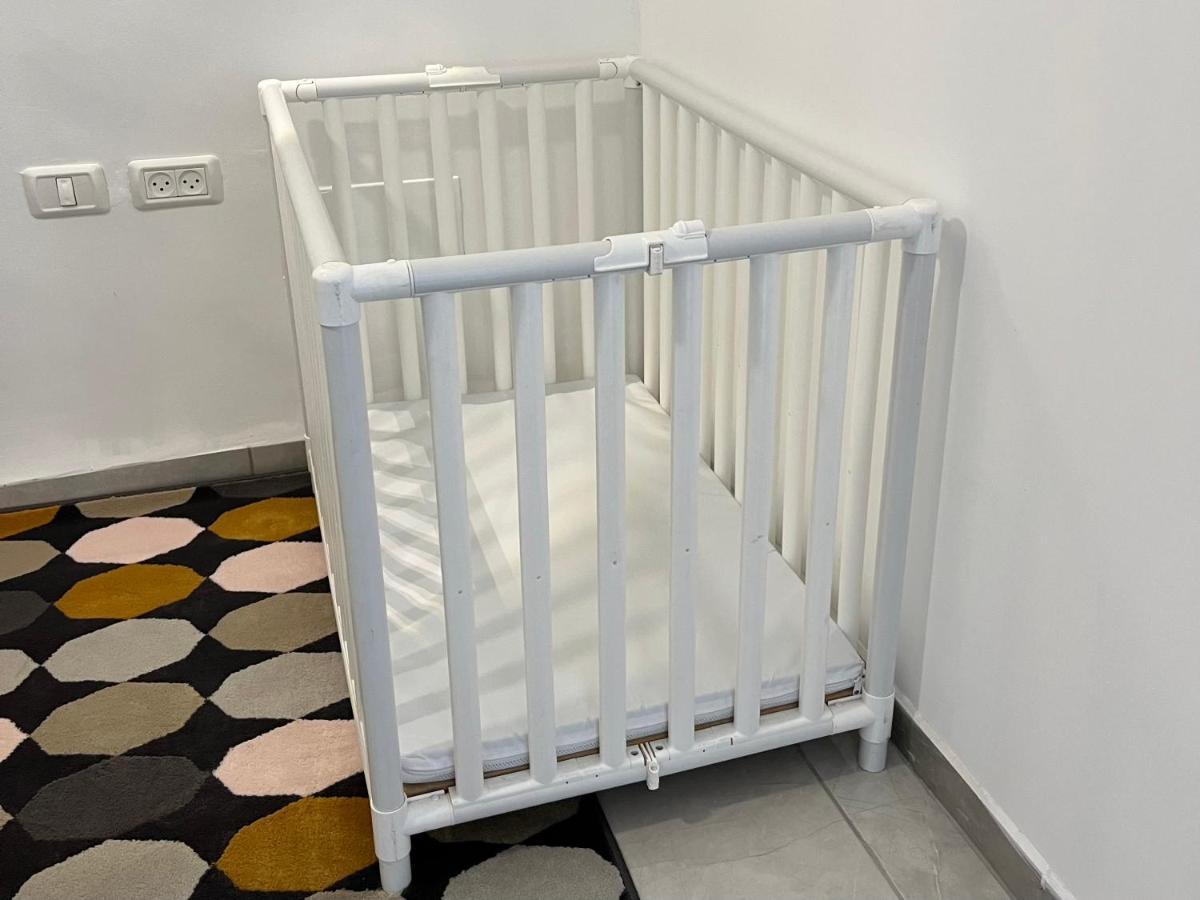 דירה A Cozy 2bdrm In Wadi-nisnas חיפה